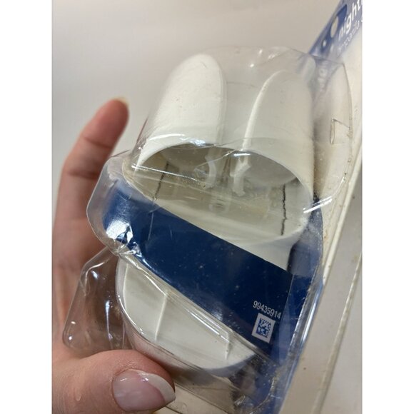 1 FEBREZE NOTICEables NIGHTLIGH Scented Oil Warmer NEW Old Stock *Box is damaged - Picture 5 of 6